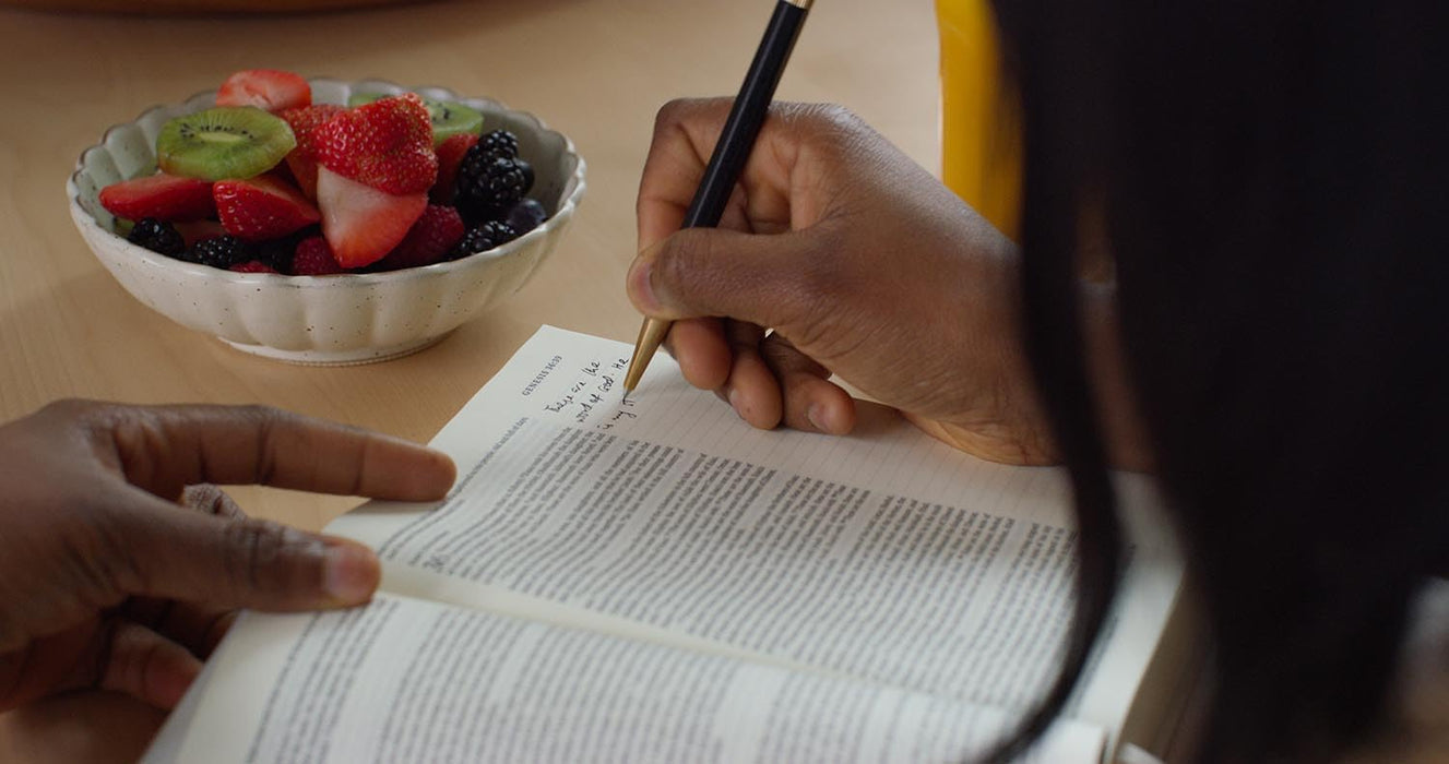 ESV Single Column Journaling Bible, Hosanna Revival Series