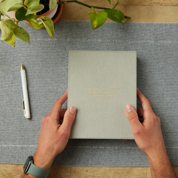 NKJV New Testament, Tracing Edition, Gray
